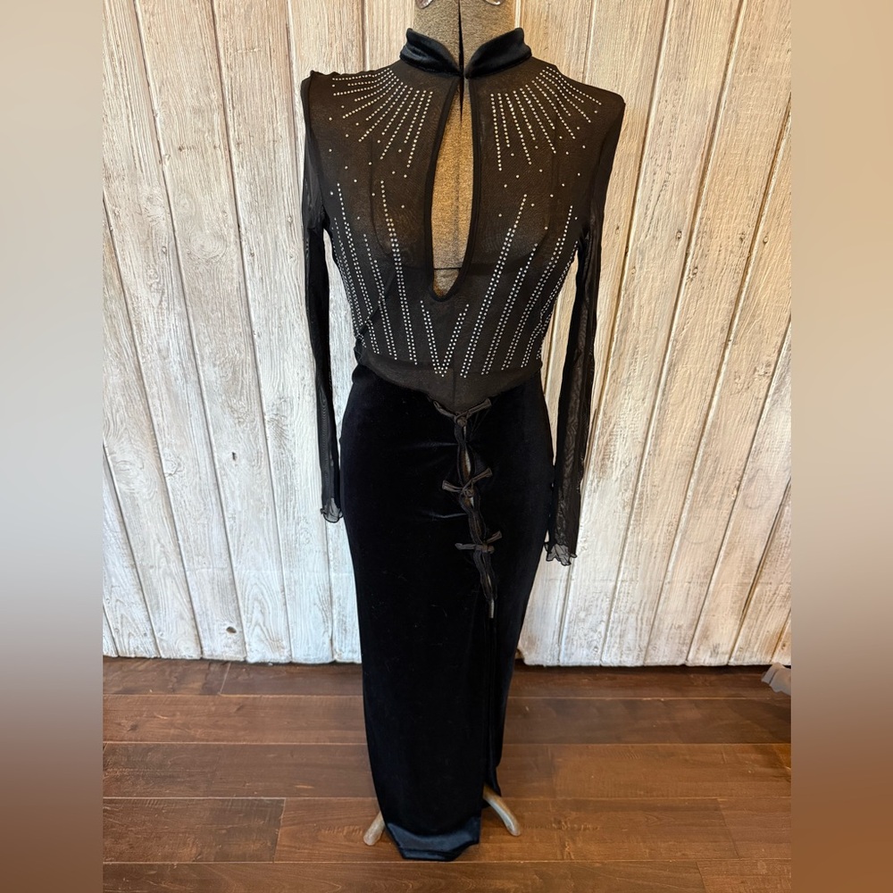 Elegant Black Long Sleeve Dress